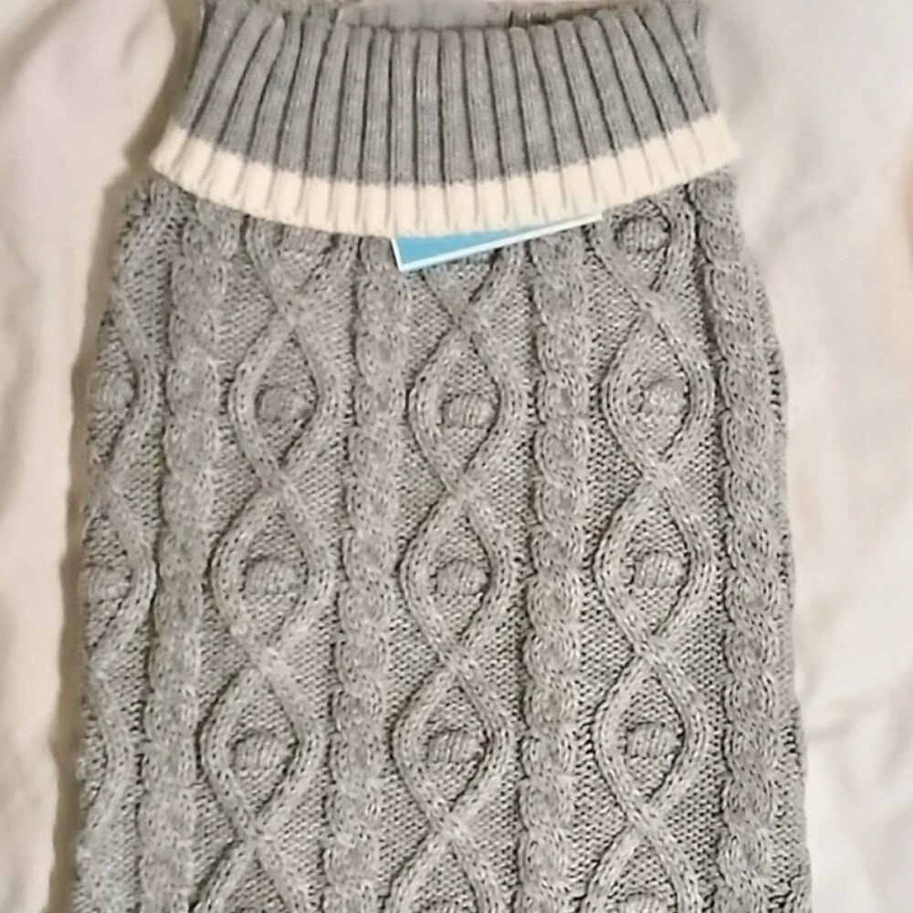 Draper James Cable Knit Turtleneck Dog Sweater Size Large Gray & White NWT
